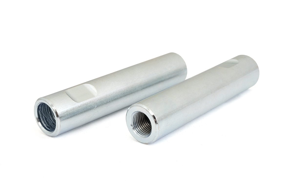 GMC Sierra 1500 HD Tie Rod Sleeves - Rough Country - 1.5 Inch Offset Knuck - '07-'18